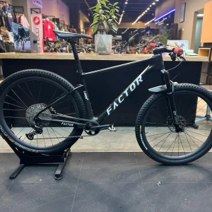 Bicicleta Demo Factor Lando HT